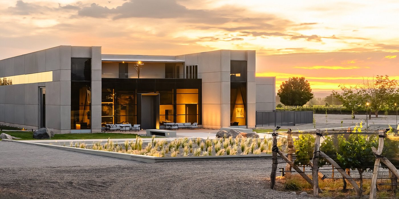 Viña Cobos: Ultra-Premium Wines by Paul Hobbs